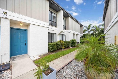 Condominio en alquiler en Sarasota, Florida, 2 dormitorios, 97.73 m2 № 1915088 - foto 2