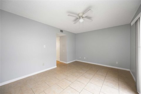 Condominio en alquiler en Sarasota, Florida, 2 dormitorios, 97.73 m2 № 1915088 - foto 11