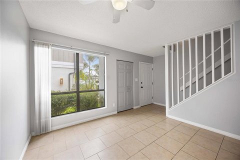 Condominio en alquiler en Sarasota, Florida, 2 dormitorios, 97.73 m2 № 1915088 - foto 3