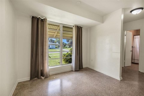 Villa ou maison à vendre à Port Charlotte, Floride: 2 chambres, 92.44 m2 № 1918065 - photo 16