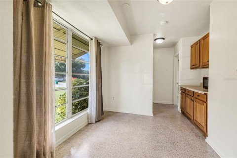 Villa ou maison à vendre à Port Charlotte, Floride: 2 chambres, 92.44 m2 № 1918065 - photo 17