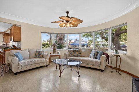 Casa en venta en Pompano Beach, Florida, 2 dormitorios, 158.03 m2 № 2188506 - foto 18