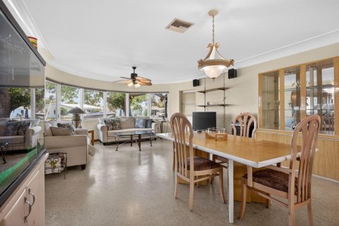Casa en venta en Pompano Beach, Florida, 2 dormitorios, 158.03 m2 № 2188506 - foto 16