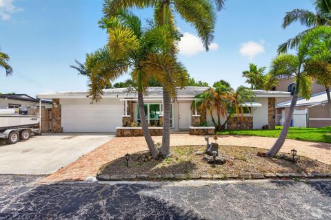 Casa en Pompano Beach, Florida 2 dormitorios, 158.03 m2 № 2188506