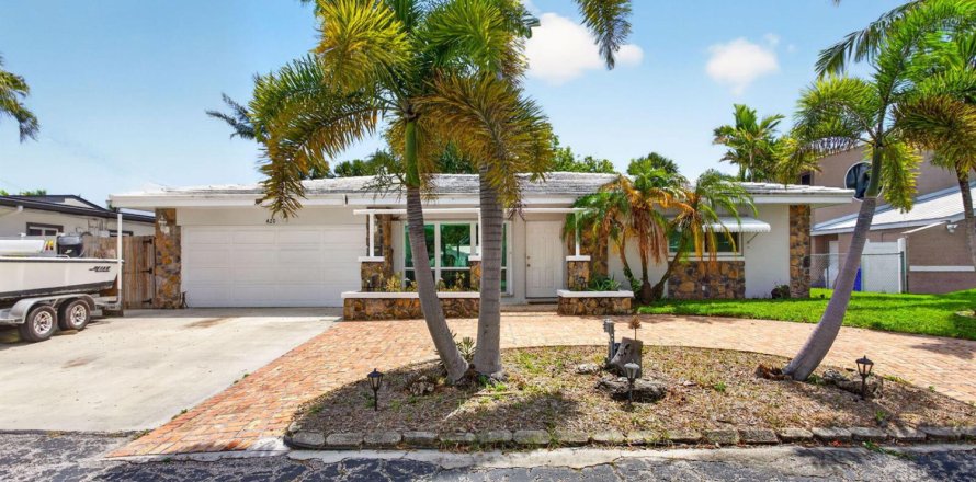 Casa en Pompano Beach, Florida 2 dormitorios, 158.03 m2 № 2188506