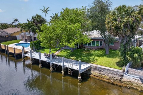 Casa en venta en Pompano Beach, Florida, 2 dormitorios, 158.03 m2 № 2188506 - foto 6