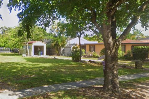 Land in West Miami, Florida № 1892157 - photo 2