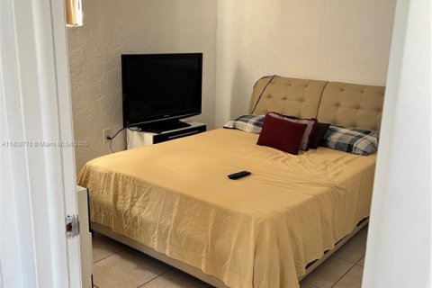 Immobilier commercial à louer à Homestead, Floride: 2 chambres, 177.63 m2 № 1977284 - photo 16