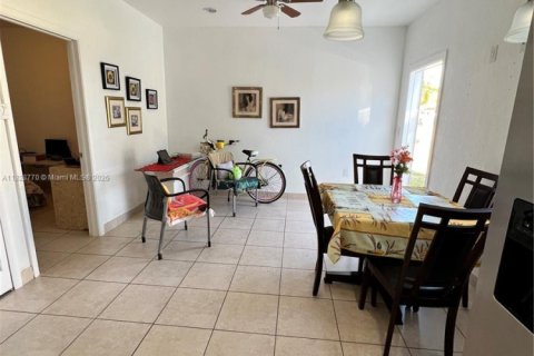 Immobilier commercial à louer à Homestead, Floride: 2 chambres, 177.63 m2 № 1977284 - photo 13