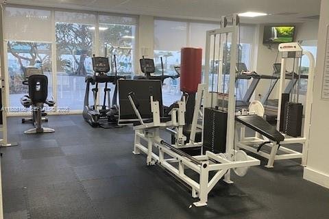 Condominio en alquiler en Hallandale Beach, Florida, 2 dormitorios, 102.19 m2 № 2055175 - foto 19