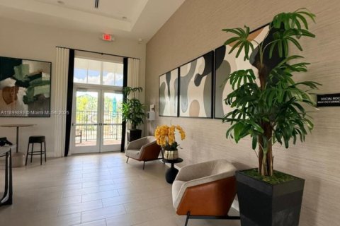 Townhouse in Miami, Florida 3 bedrooms, 157.47 sq.m. № 1953803 - photo 26