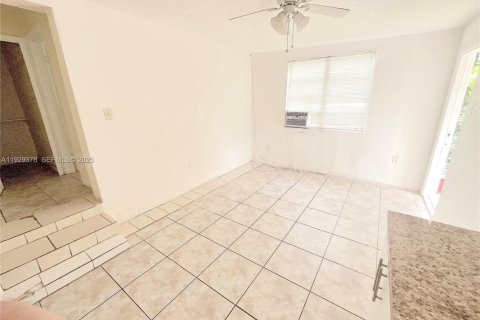 Снять в аренду квартиру в Хайалиа, Флорида 1 спальня, 71.07м2, № 2034713 - фото 16