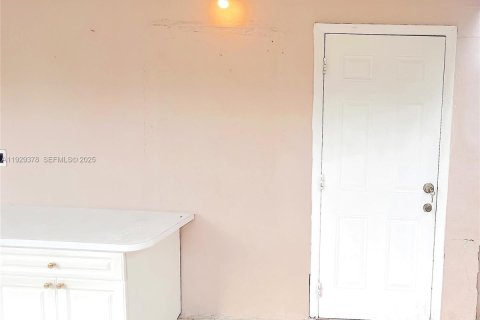 Снять в аренду квартиру в Хайалиа, Флорида 1 спальня, 71.07м2, № 2034713 - фото 6