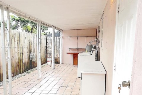 Снять в аренду квартиру в Хайалиа, Флорида 1 спальня, 71.07м2, № 2034713 - фото 4