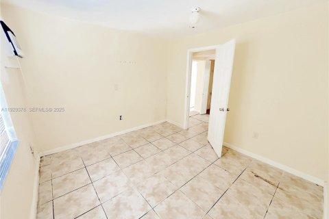 Снять в аренду квартиру в Хайалиа, Флорида 1 спальня, 71.07м2, № 2034713 - фото 15