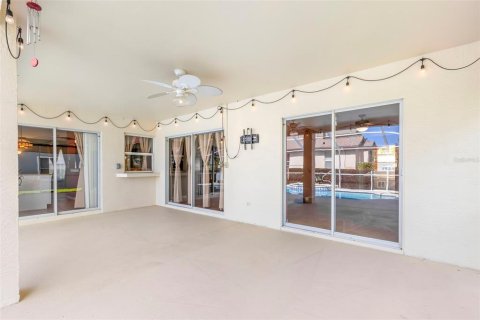 House in Hudson, Florida 3 bedrooms, 179.49 sq.m. № 1886881 - photo 21