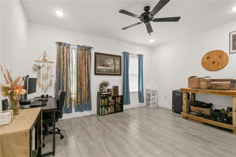 House in DeLand, Florida 3 bedrooms, 169.55 sq.m. № 1797175 - photo 20