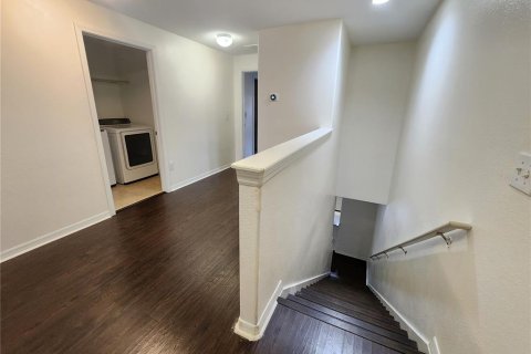Townhouse in Brandon, Florida 2 bedrooms, 143.81 sq.m. № 1529135 - photo 15