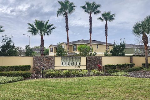 Townhouse in Brandon, Florida 2 bedrooms, 143.81 sq.m. № 1529135 - photo 29