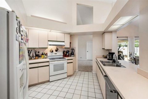 House in Palm Harbor, Florida 3 bedrooms, 194.63 sq.m. № 1794963 - photo 9