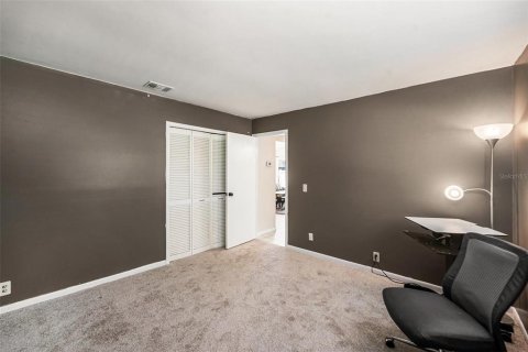 House in Palm Harbor, Florida 3 bedrooms, 194.63 sq.m. № 1794963 - photo 19