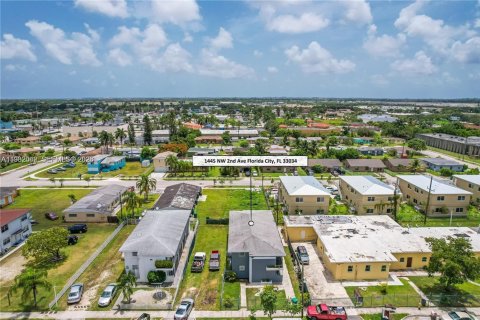 Commercial property in Florida City, Florida 339.19 sq.m. № 2080292 - photo 21