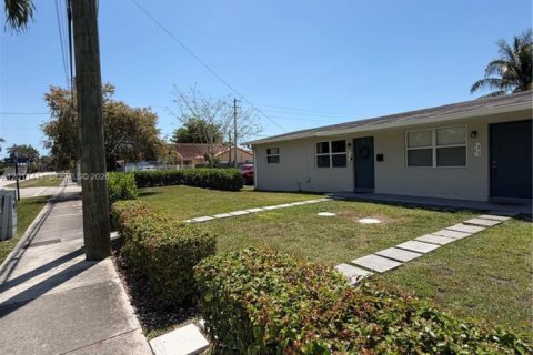 Villa ou maison à Palmetto Bay, Floride 2 chambres, 78.97 m2 № 2075188