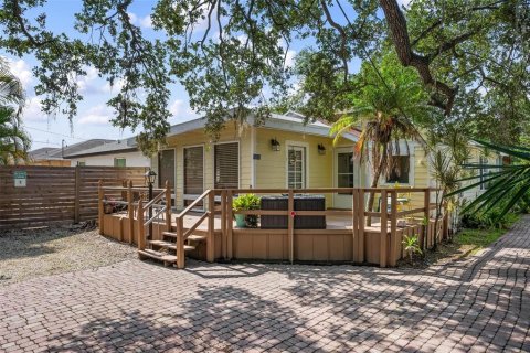 Immobilier commercial à Sarasota, Floride 3 chambres, 153.47 m2 № 2273180