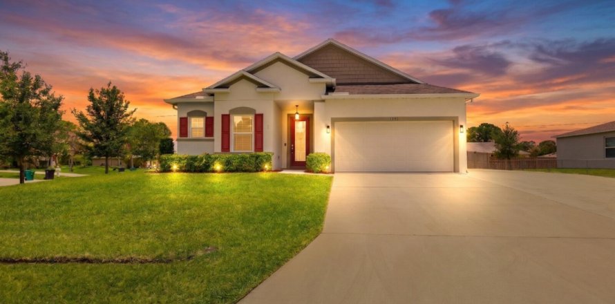 Casa en Port St. Lucie, Florida 3 dormitorios, 183.2 m2 № 2078376