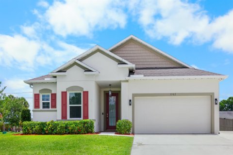 Casa en venta en Port St. Lucie, Florida, 3 dormitorios, 183.2 m2 № 2078376 - foto 3