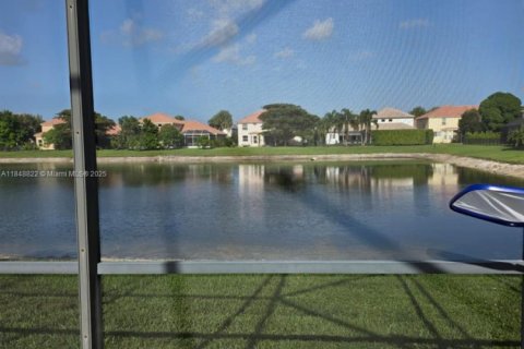 House in West Palm Beach, Florida 5 bedrooms, 299.98 sq.m. № 1850471 - photo 21