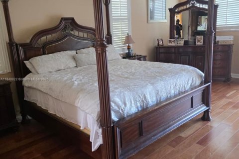 House in West Palm Beach, Florida 5 bedrooms, 299.98 sq.m. № 1850471 - photo 26