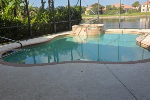 House in West Palm Beach, Florida 5 bedrooms, 299.98 sq.m. № 1850471 - photo 19