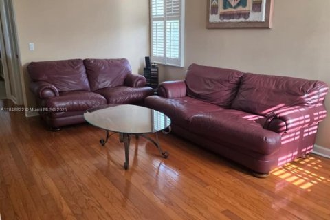 House in West Palm Beach, Florida 5 bedrooms, 299.98 sq.m. № 1850471 - photo 14
