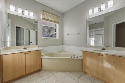 Casa en alquiler en Miramar, Florida, 3 dormitorios, 175.68 m2 № 2010729 - foto 22