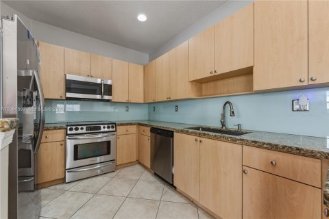 Casa en alquiler en Miramar, Florida, 3 dormitorios, 175.68 m2 № 2010729 - foto 10