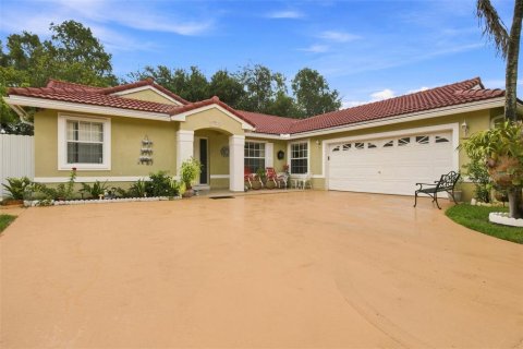 House in Miramar, Florida 3 bedrooms, 152.55 sq.m. № 2235832 - photo 2