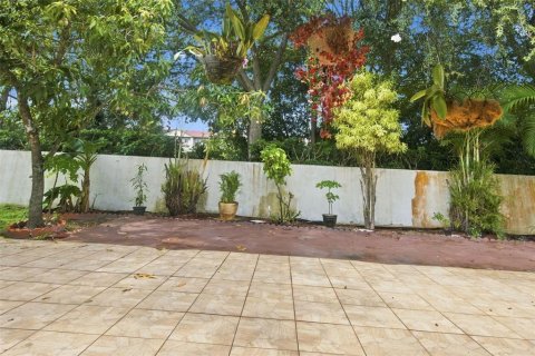 House in Miramar, Florida 3 bedrooms, 152.55 sq.m. № 2235832 - photo 26