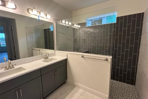 Casa en venta en Orlando, Florida, 5 dormitorios, 310.2 m2 № 1915852 - foto 9