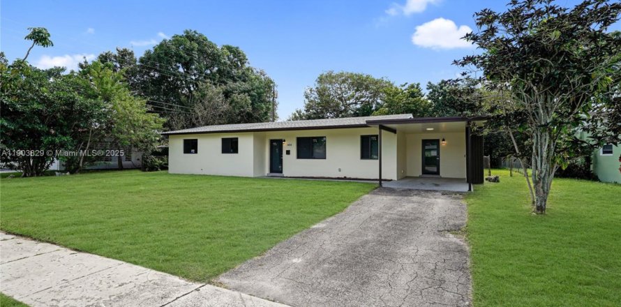 Дом в Плантация, Флорида 3 спальни, 182.37м2 № 1954782