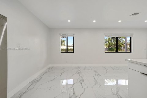 Снять в аренду виллу или дом в Плантация, Флорида 3 спальни, 182.37м2, № 1954782 - фото 10