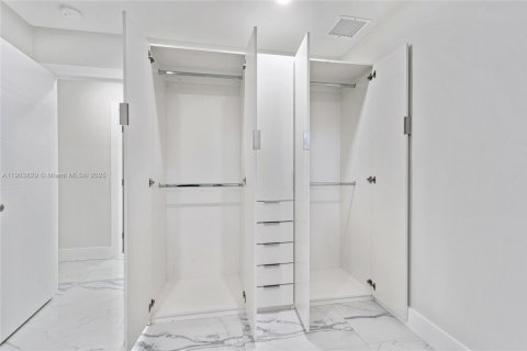 Снять в аренду виллу или дом в Плантация, Флорида 3 спальни, 182.37м2, № 1954782 - фото 22