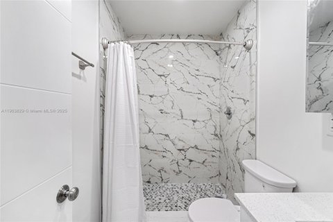 Снять в аренду виллу или дом в Плантация, Флорида 3 спальни, 182.37м2, № 1954782 - фото 27