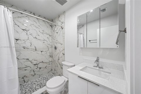 Снять в аренду виллу или дом в Плантация, Флорида 3 спальни, 182.37м2, № 1954782 - фото 26