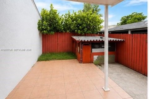 Снять в аренду виллу или дом в Хайалиа, Флорида 3 спальни, 126.81м2, № 2077966 - фото 11
