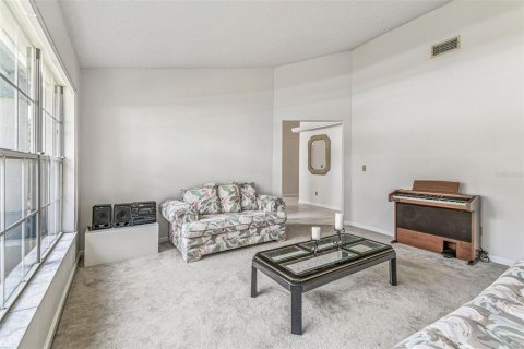 Casa en venta en Valrico, Florida, 4 dormitorios, 234.58 m2 № 1916559 - foto 8