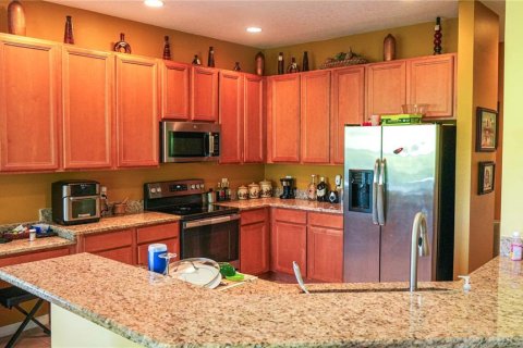 House in Clermont, Florida 4 bedrooms, 284.37 sq.m. № 1551421 - photo 2