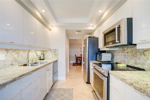 Condominio en venta en Aventura, Florida, 2 dormitorios, 144.93 m2 № 1980278 - foto 8