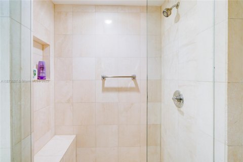 Condominio en venta en Aventura, Florida, 2 dormitorios, 144.93 m2 № 1980278 - foto 13