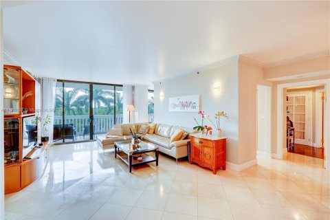 Condominio en venta en Aventura, Florida, 2 dormitorios, 144.93 m2 № 1980278 - foto 2